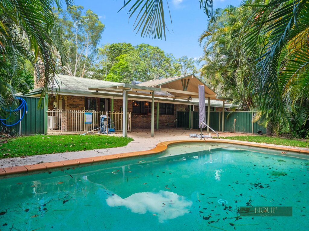 Acreage property with high rental income